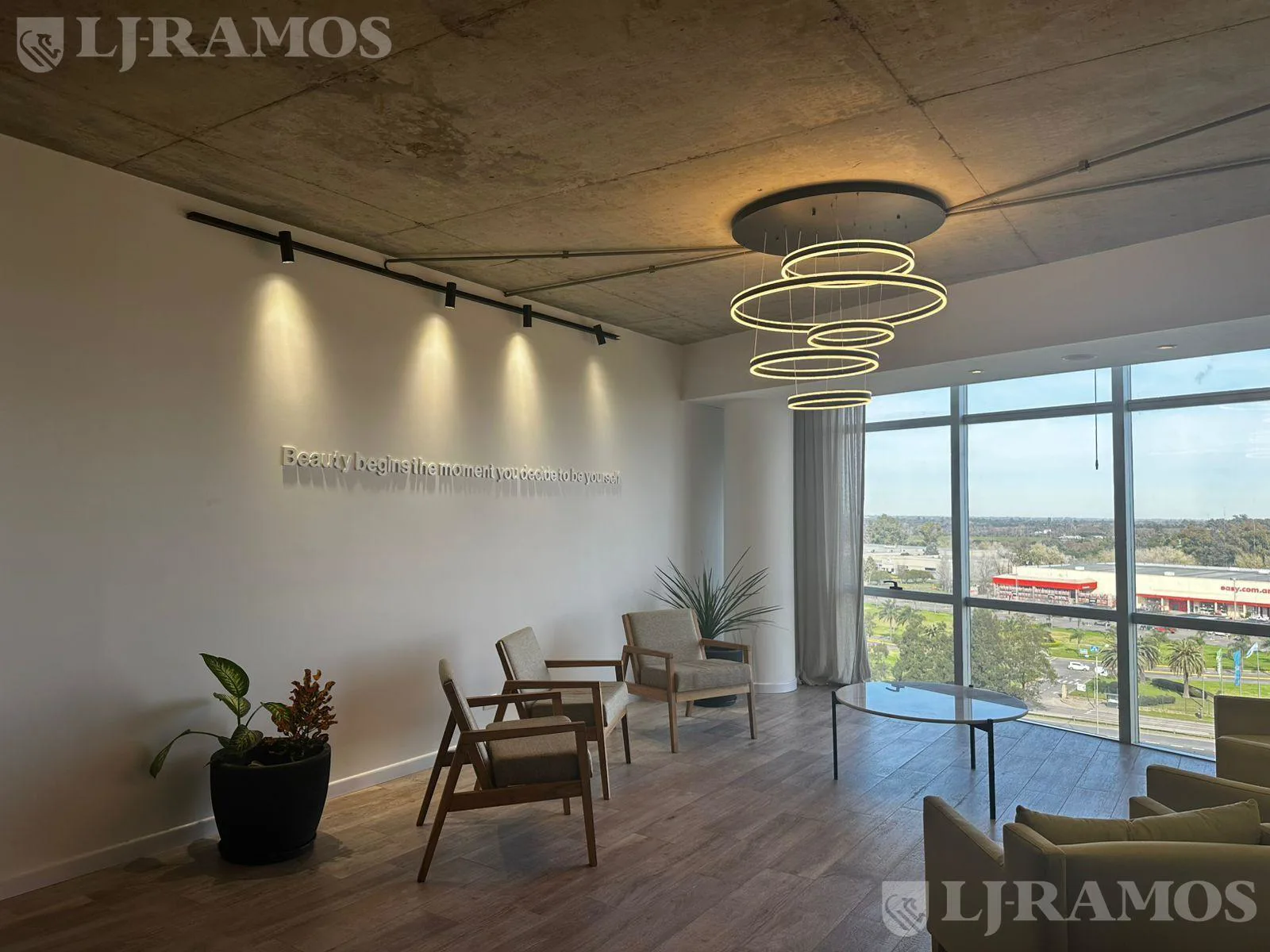 Oficinas SportClub en Escobar!  Excelente ubicación - PG foto 4