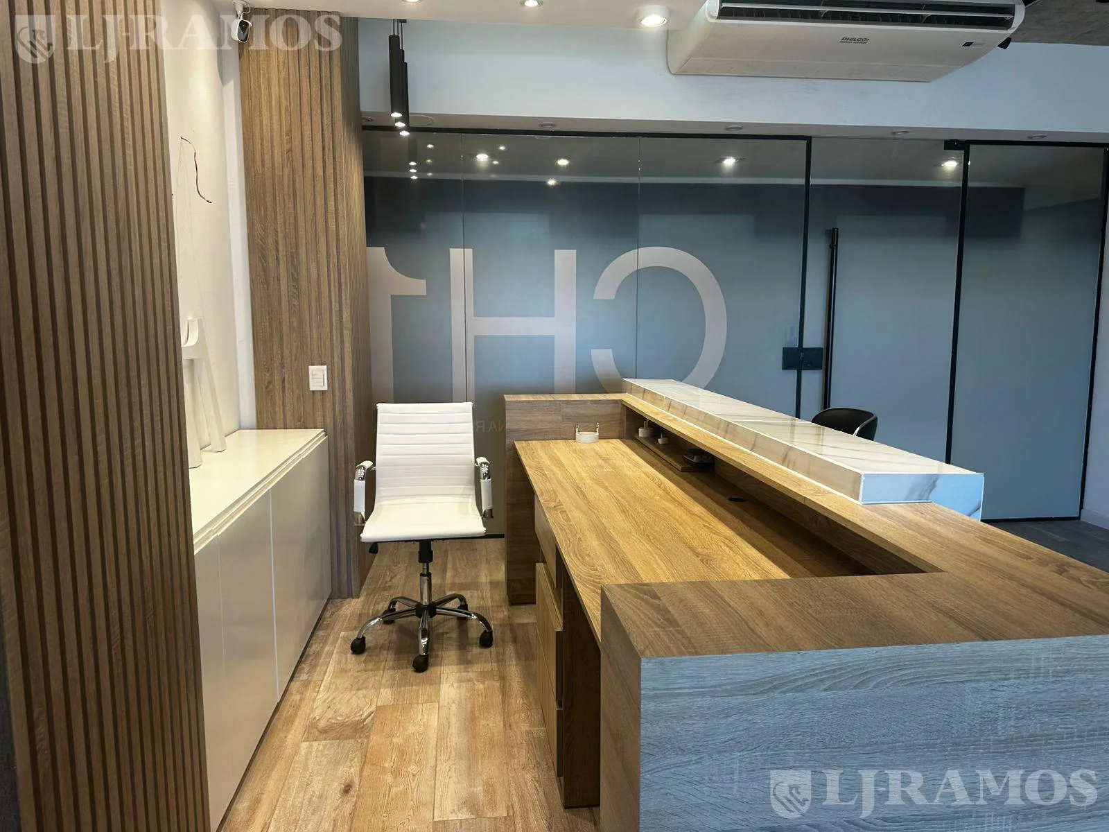 Oficinas SportClub en Escobar!  Excelente ubicación - PG foto 5