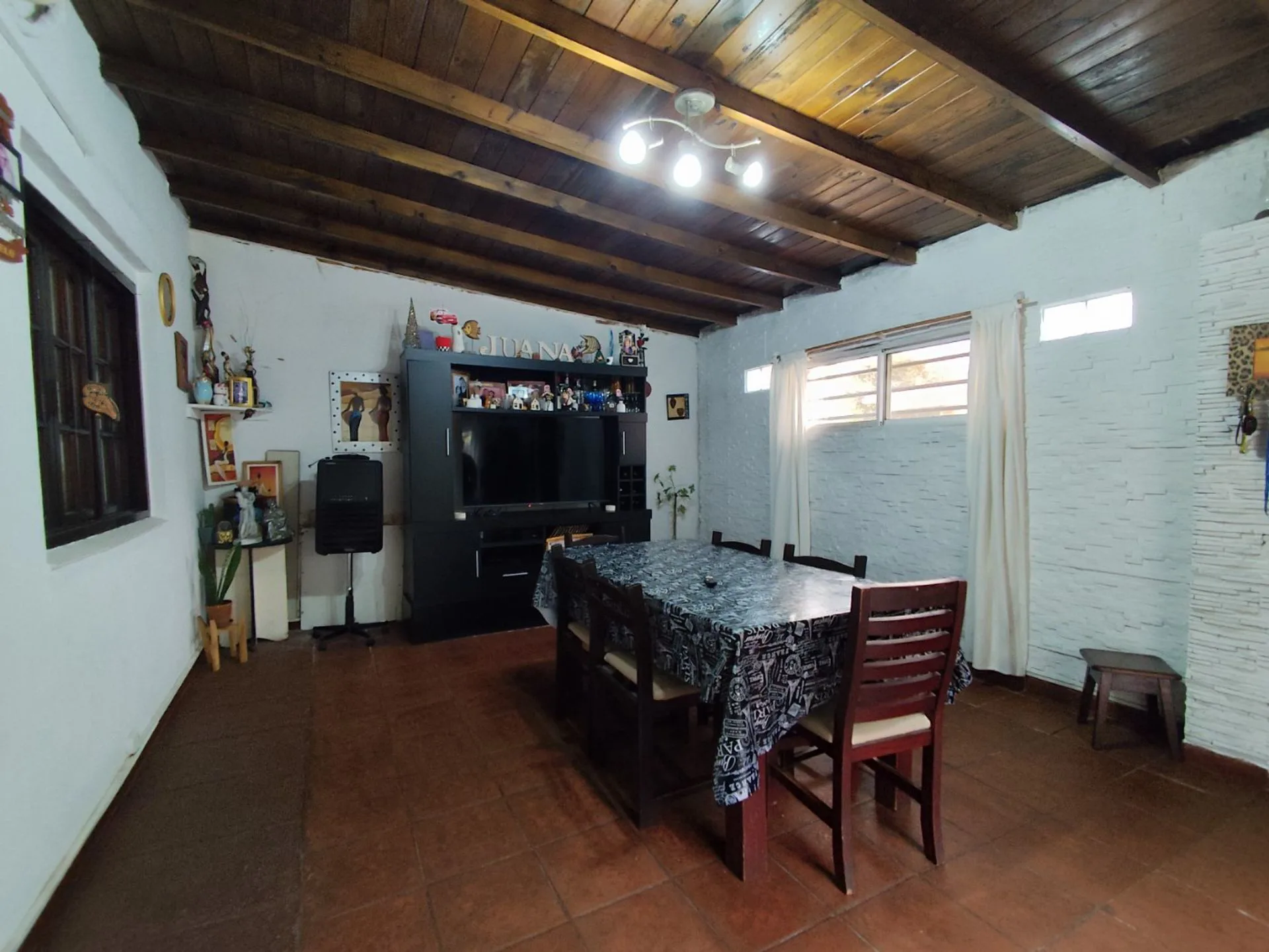 Venta Casa 3 Amb con Garage Doble y Patio Interno foto 2