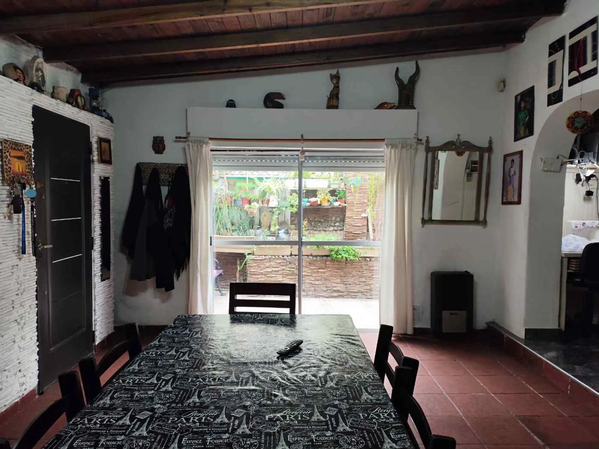 Venta Casa 3 Amb con Garage Doble y Patio Interno foto 3