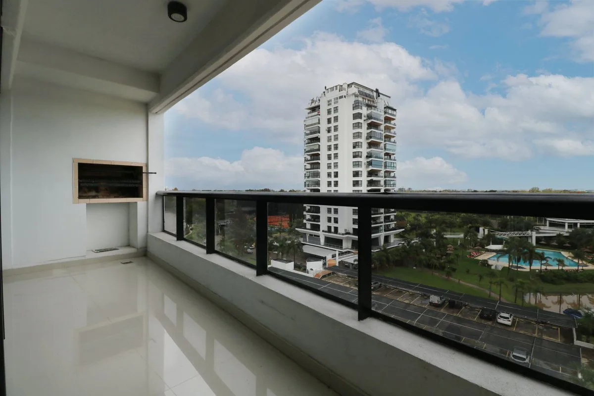 Departamento 3 ambientes en venta en Marinas Golf foto 2