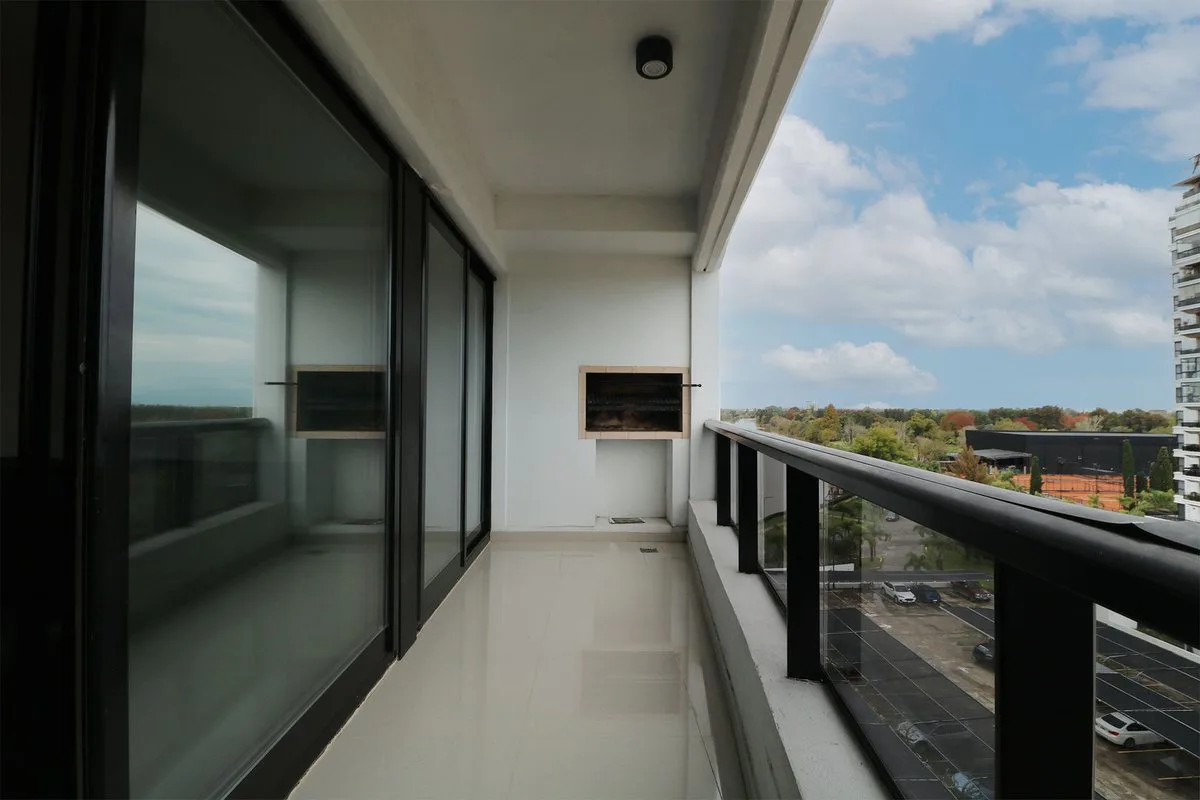 Departamento 3 ambientes en venta en Marinas Golf foto 3