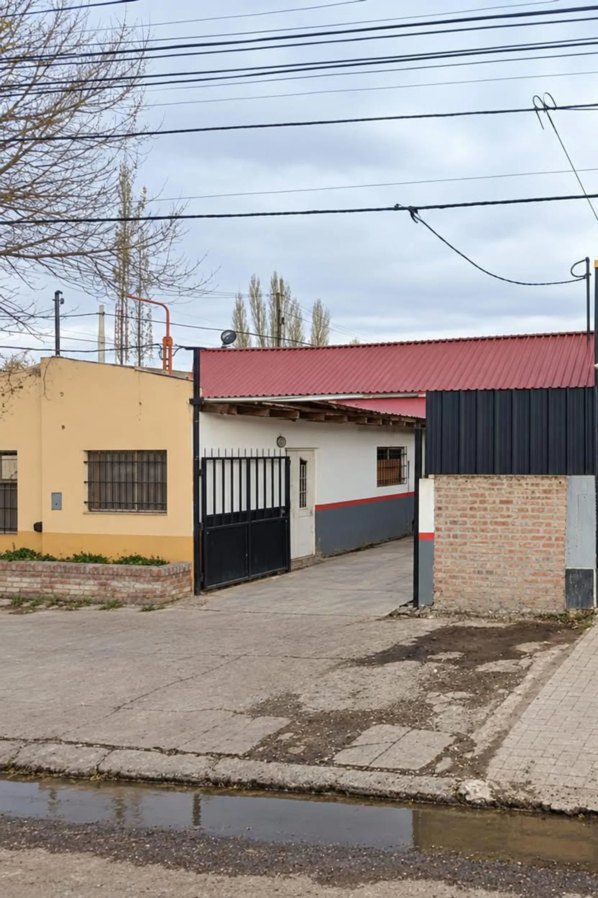ALQUILER GALPON DE 170 MTS. CIPOLLETTI