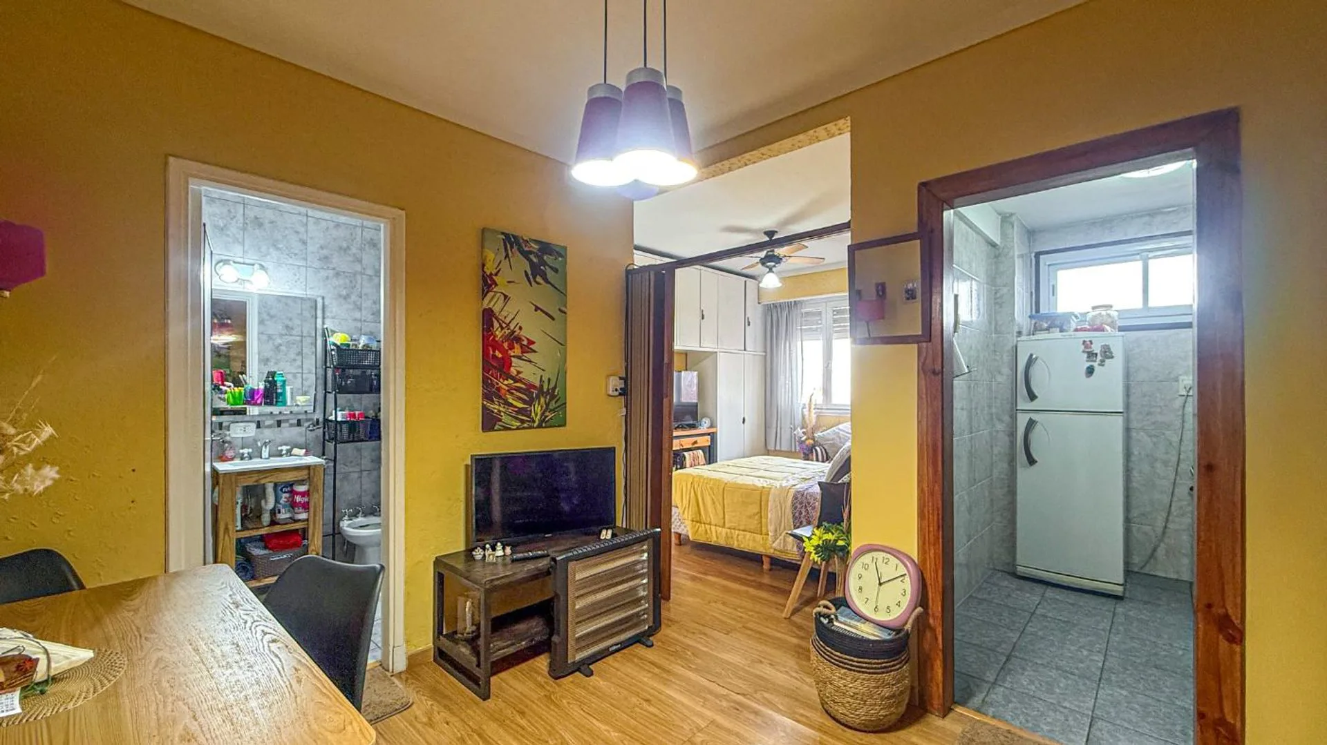 VENTA DE MONOAMBIENTE CENTRO AL FRENTE CON BALCON foto 4