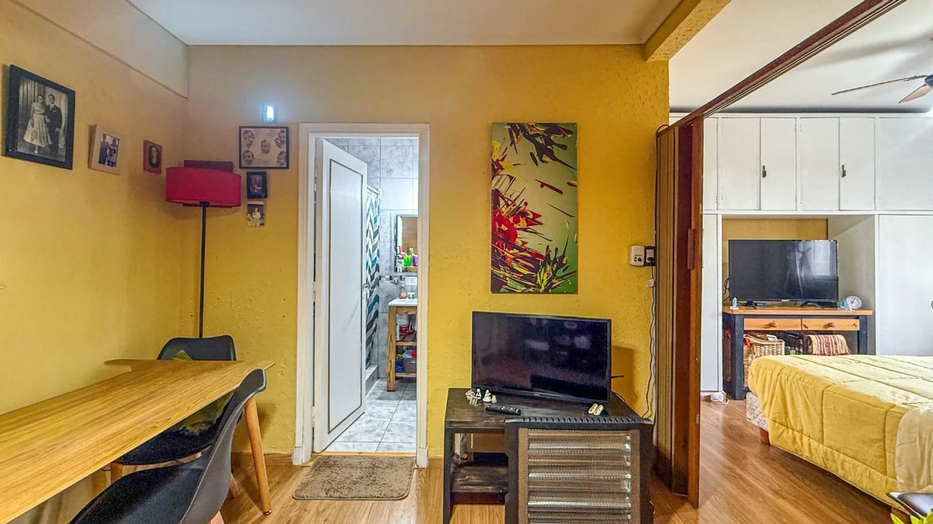 VENTA DE MONOAMBIENTE CENTRO AL FRENTE CON BALCON foto 5