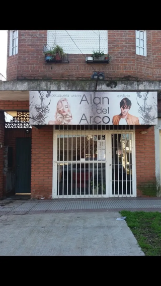 Local comercial en venta en Villa Luzuriaga foto 1