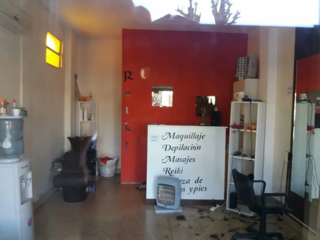 Local comercial en venta en Villa Luzuriaga foto 2