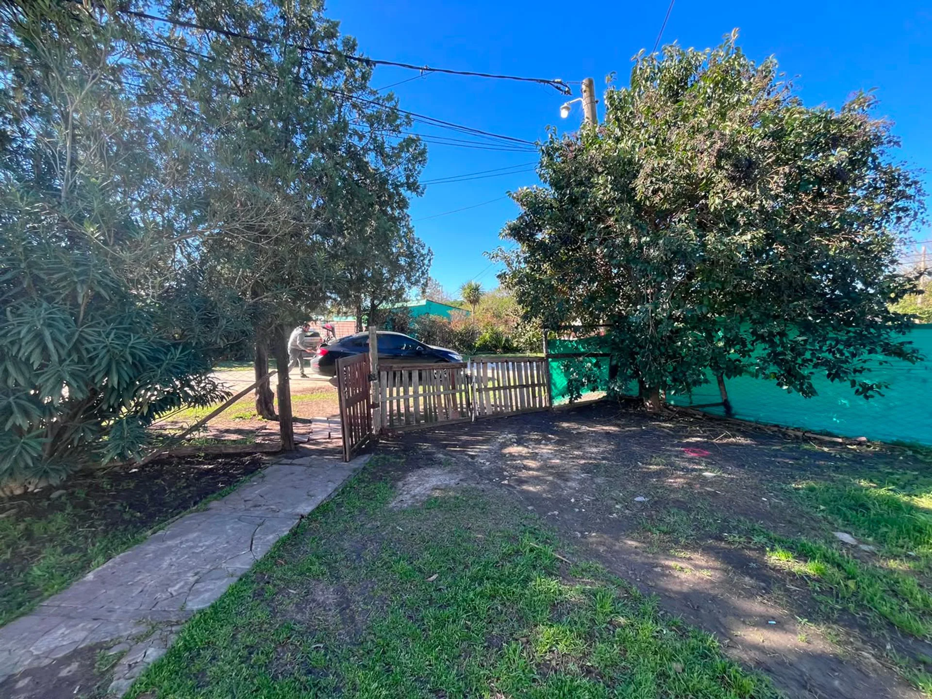 Casa a reciclar con gran lote, Colonia Avellaneda foto 4
