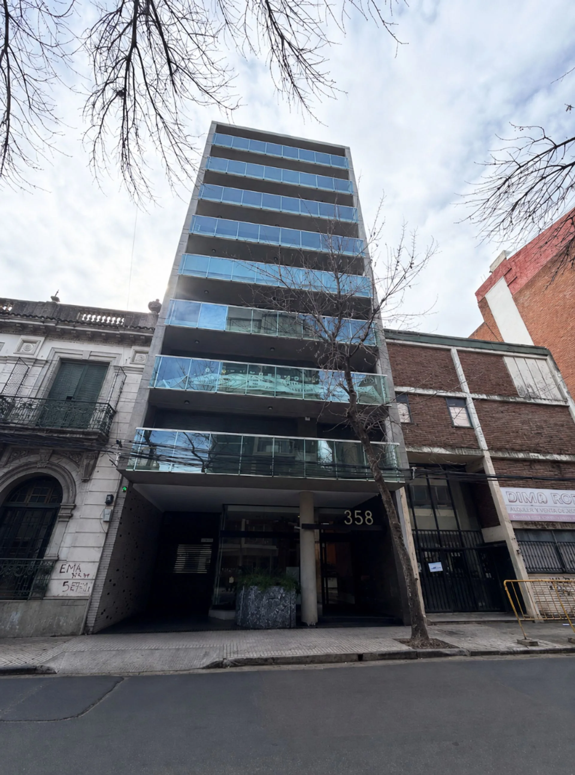 MONOAMBIENTE EN VENTA | BARRIO MARTIN | QUINCHO foto 2