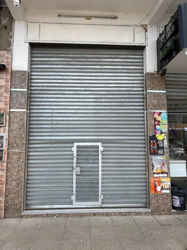 Local comercial sobre Polledo a 2 cuadras de Av. Cristiania