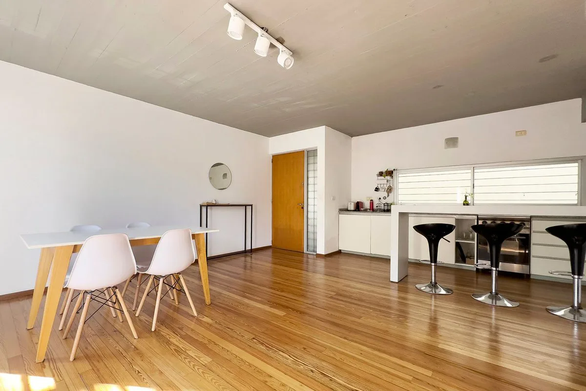 Venta - Depto 2 Amb c/Coch y Balcon - San Isidro foto 3