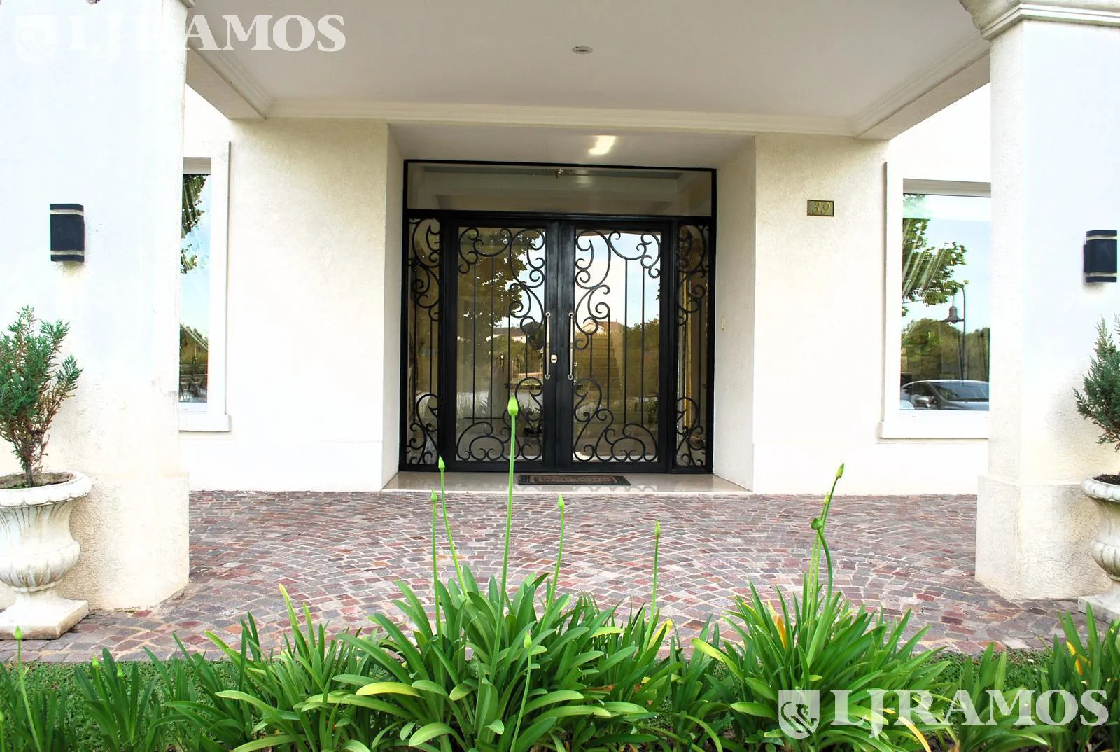 4 DORMITORIOS y ESCRITORIO. LOTE INTERNO. foto 4