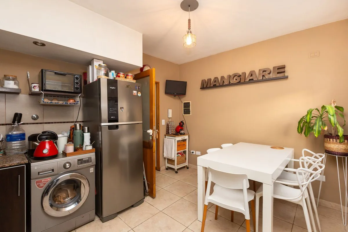 TRIPLEX, VENTA, 4 AMB, BELLA VISTA APTO CREDITO foto 4