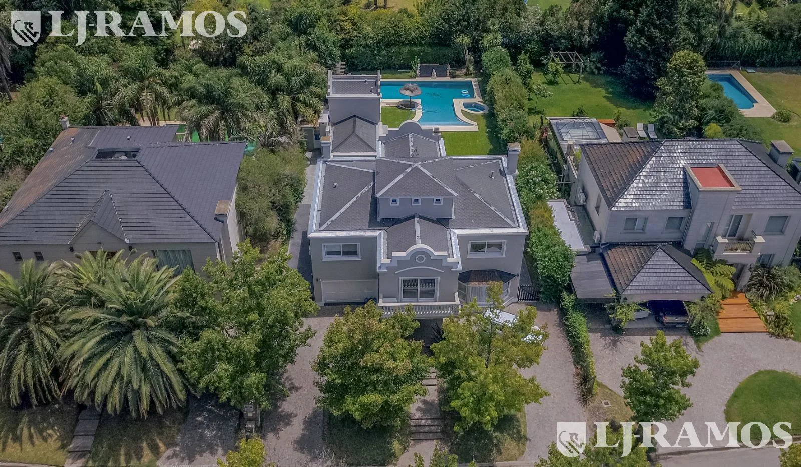 Exclusiva Casa en venta  Barrio Septiembre: Confort y Elegancia - CDR foto 3