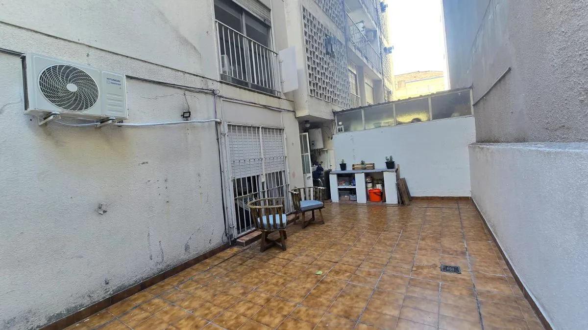 VENTA DEPARTAMENTO 2 AMB BARRIO NORTE BCON CREDITO foto 3