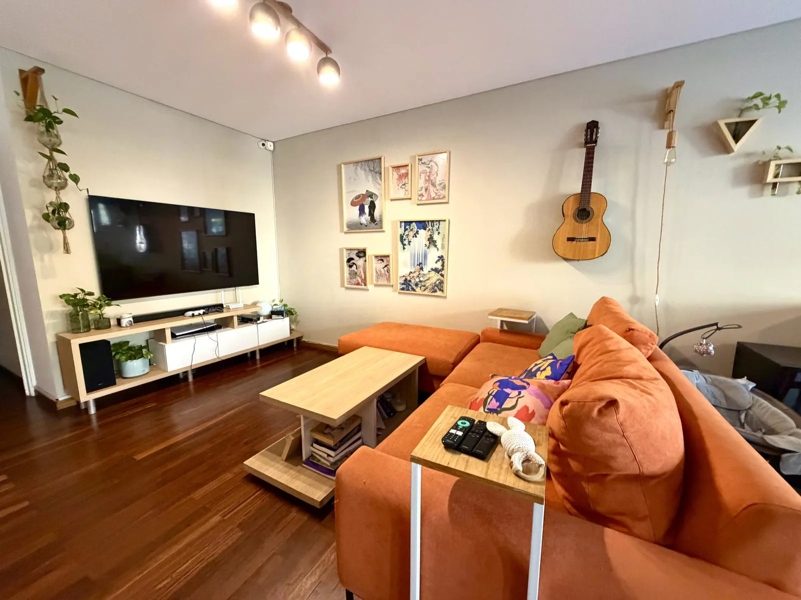 Semipiso en venta de 2 dormitorios con patio - Rosario, Zona Rio foto 2