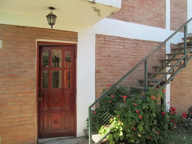 VENTA DE COMPLEJO DE 8 EXCELENTES DEPARTAMENTOS, EN ZONA CENTRO