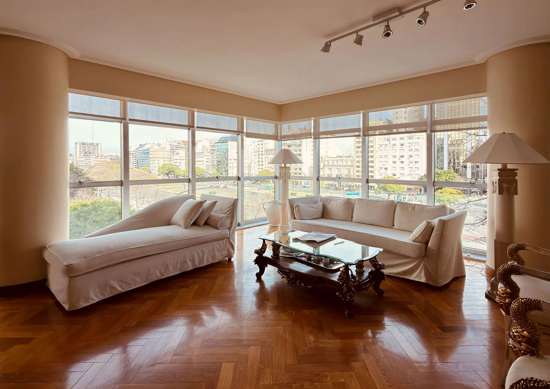 Exclusivo semi piso con vista panorámica foto 2