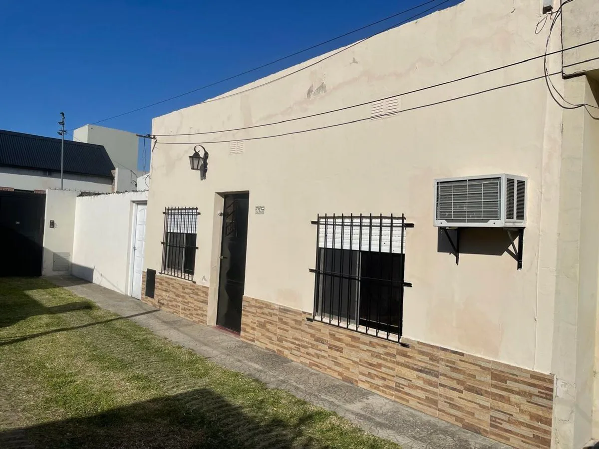 VENTA- casa interna en Santo Tome- zona CENTRO foto 3