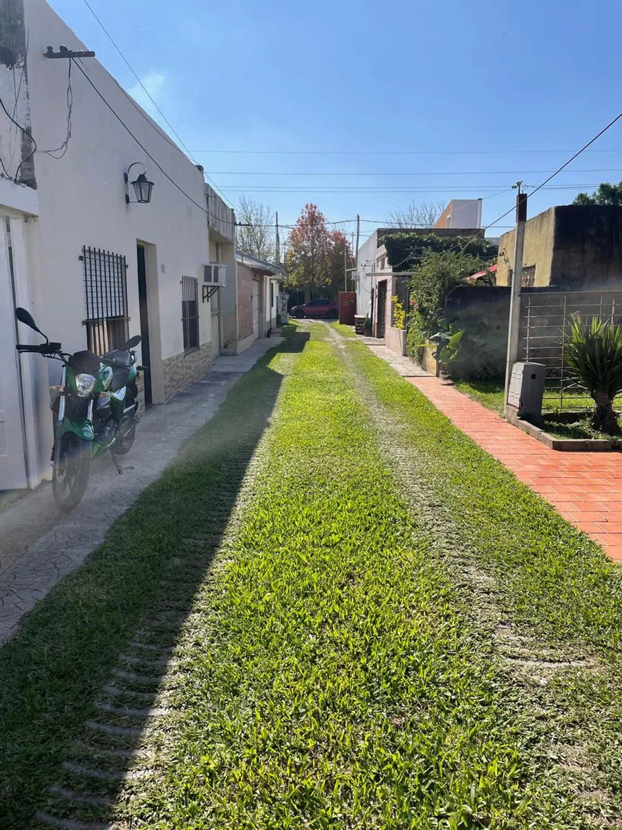 VENTA- casa interna en Santo Tome- zona CENTRO foto 5