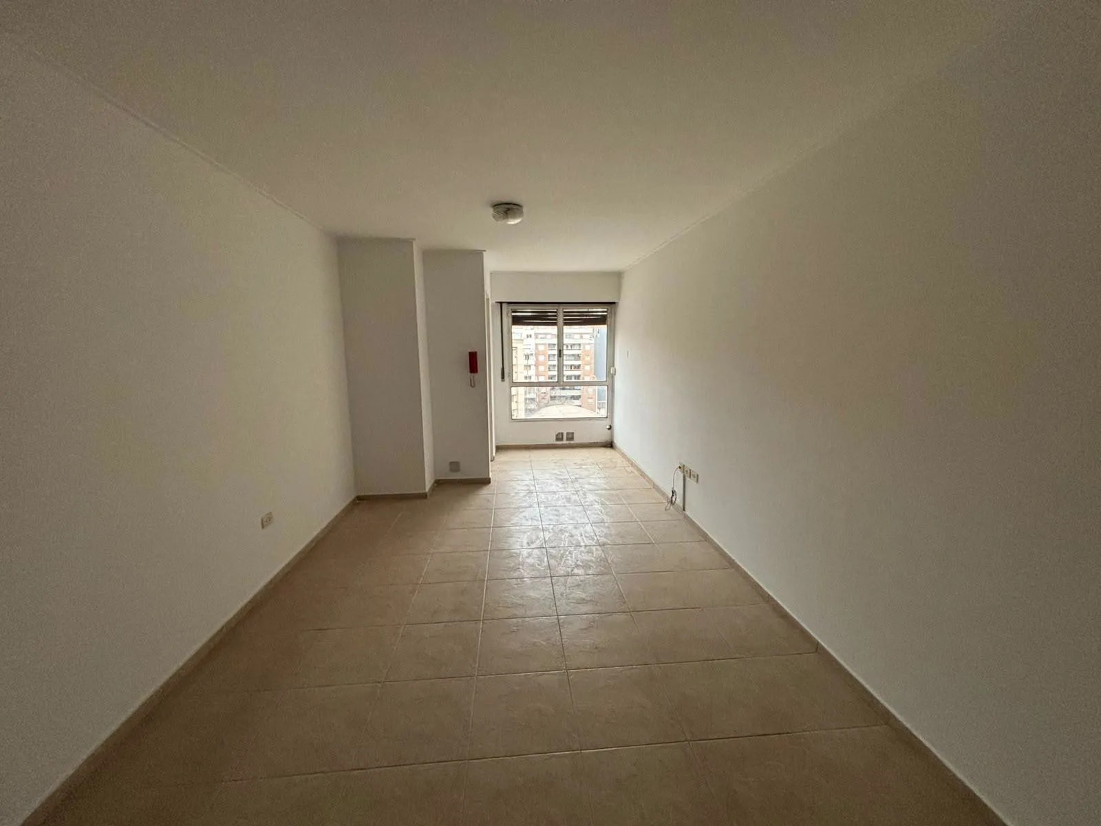 Departamento en Alquiler | 2 Dormitorios | Nueva Cordoba | Balcon | Seguridad 24 HS | Luminoso foto 4