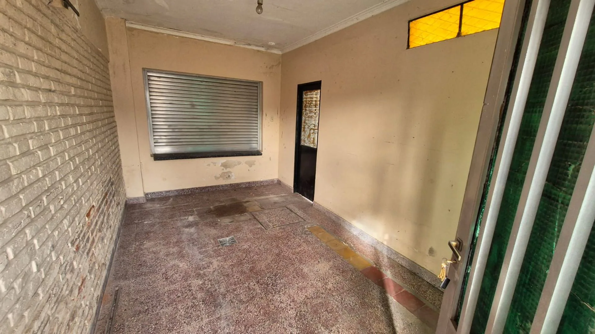 VENTA CASA 2 DORM COCHERA PATIO EN GUADALUPE OESTE foto 5