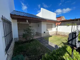 Gran casa de 230 M2. OPORTUNIDAD foto 2