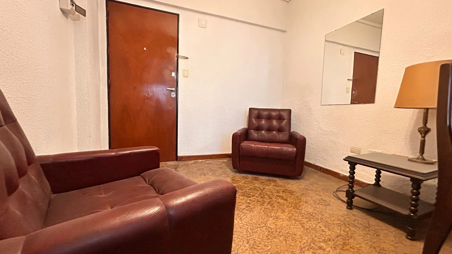 VENTA MONOAMBIENTE AL FRENTE ZONA PLAZA COLON foto 5