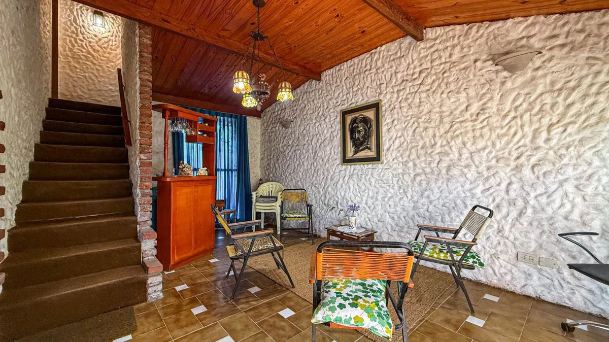 CASA 3 AMBIENTES CON PARQUE EN VENTA LOS PINARES foto 4