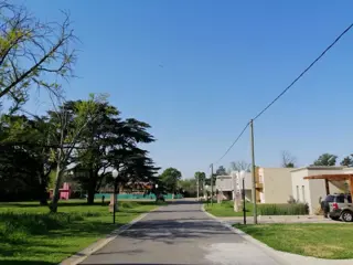LOTES FINANCIADOS - BARRIO PRIVADO SOLARES DE ZAPIOLA - PASO DEL REY foto 1