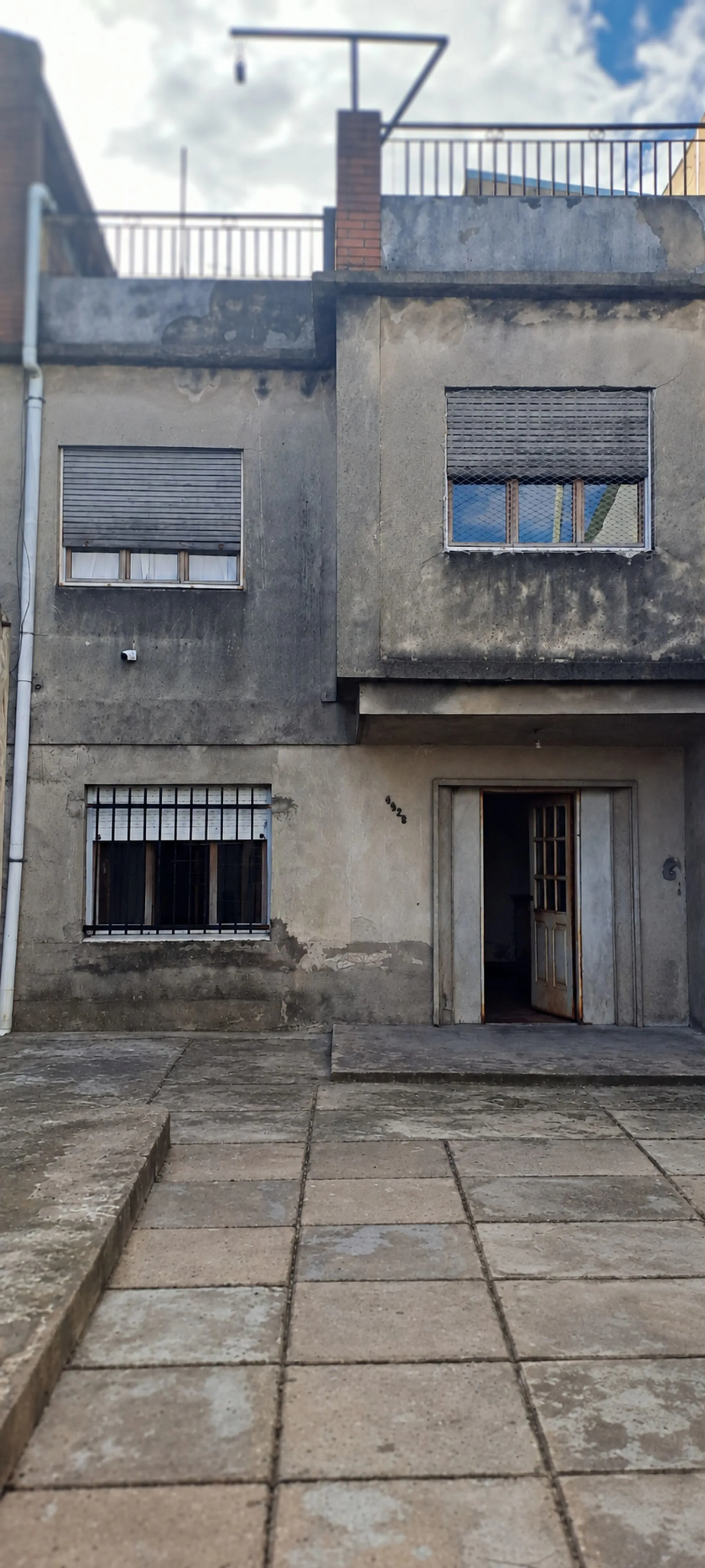 Venta  casa 5 amb a reciclar  en Villa Martelli foto 3