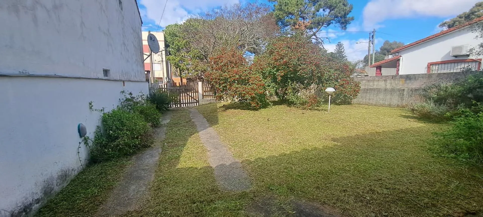 VENTA DE CHALET A REFACCIONAR foto 2