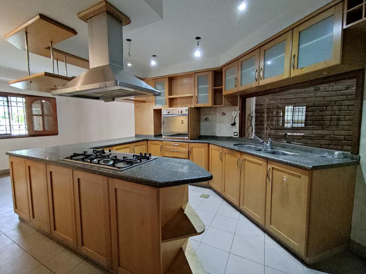 Zeballos 2500 - Casa de 3 dormitorios en venta en Rosario foto 4