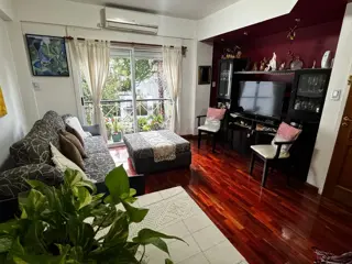 Hermoso PH en Triplex con Terraza Privada y Entorno Verde foto 2