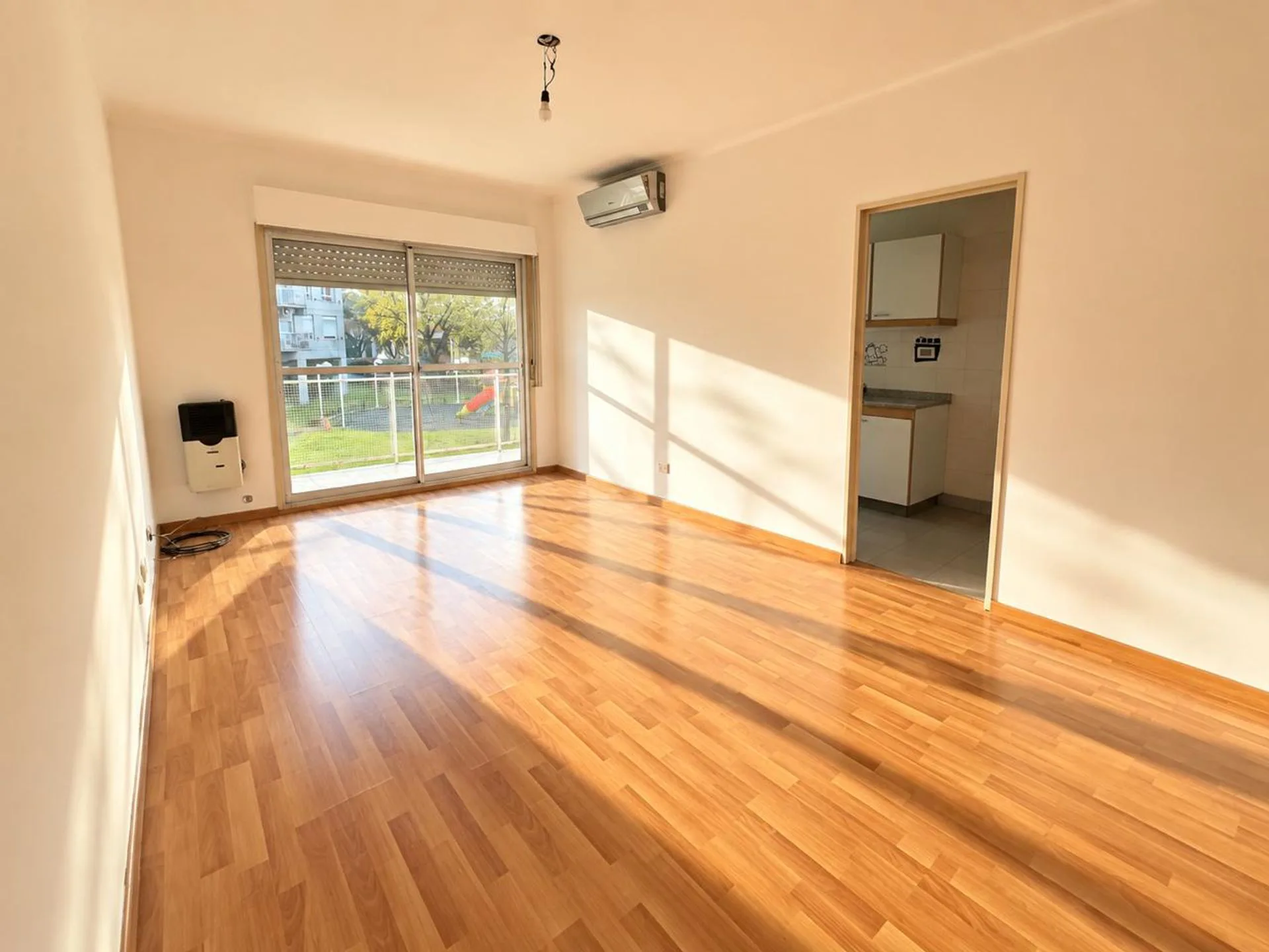 ALQUILER DEPARTAMENTO DE 3 AMBIENTES - ALMAGRO foto 2