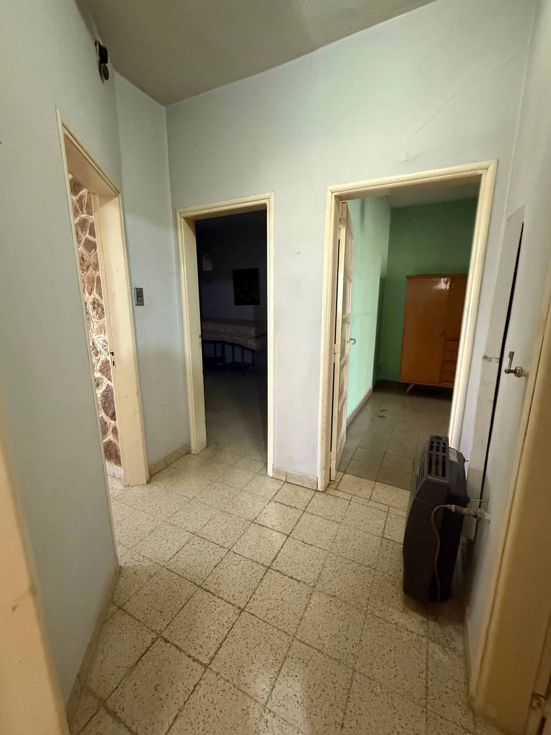 CASA EN VENTA DE 2 DORMITORIOS - CINCO SALTOS foto 5
