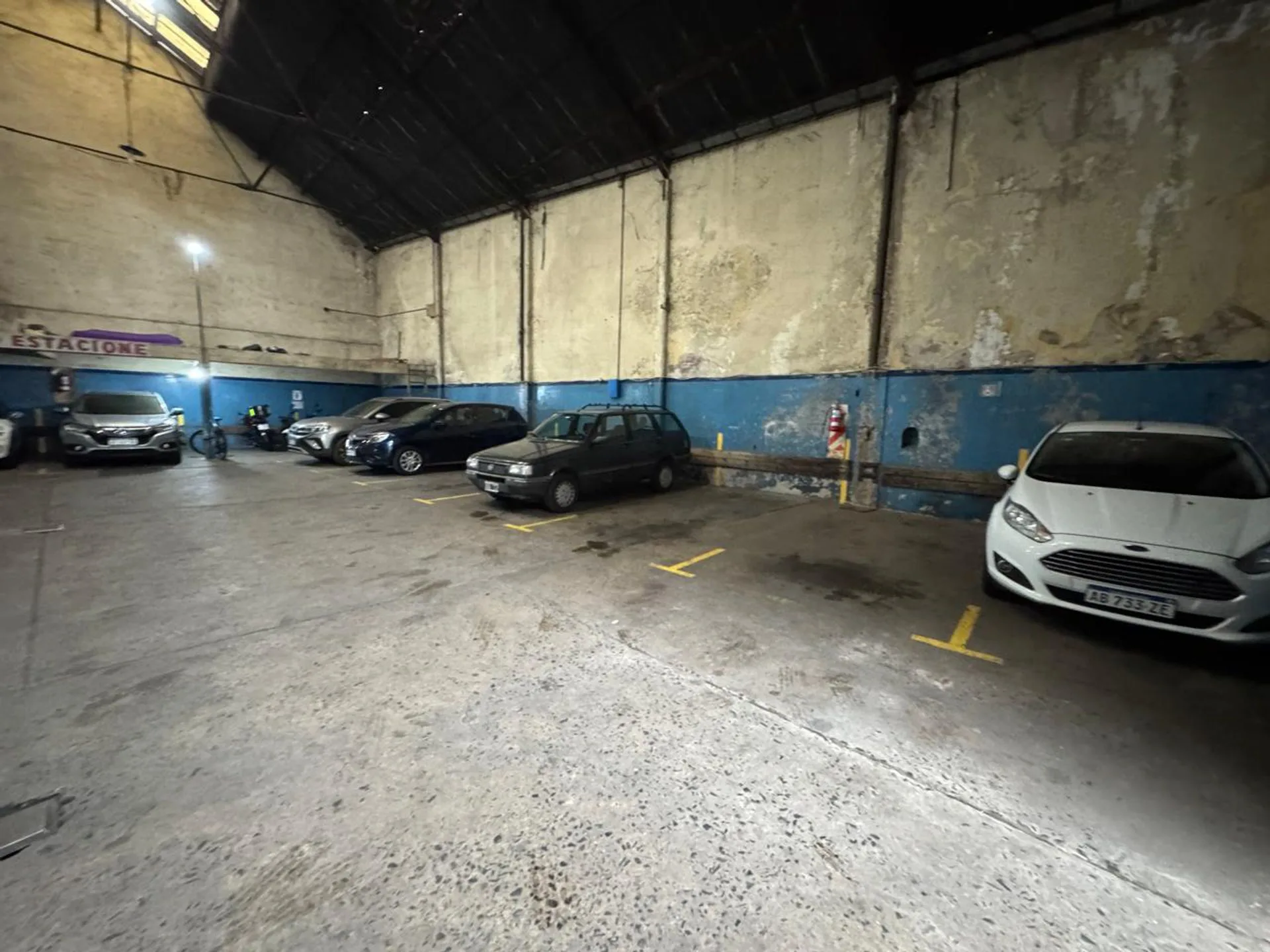 VENTA FONDO COMERCIIO GARAGE CONSTITUCION foto 2