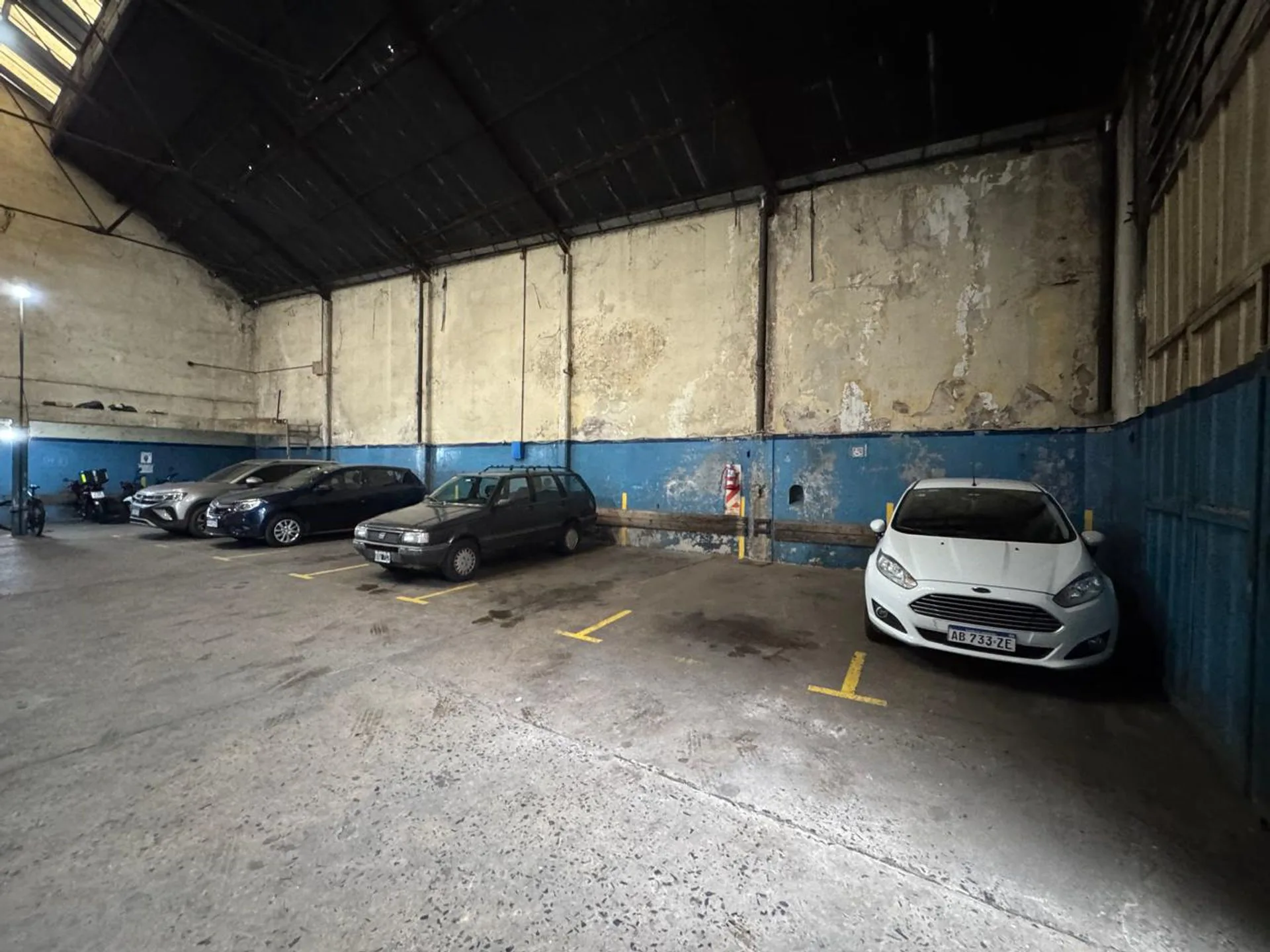 VENTA FONDO COMERCIIO GARAGE CONSTITUCION foto 3