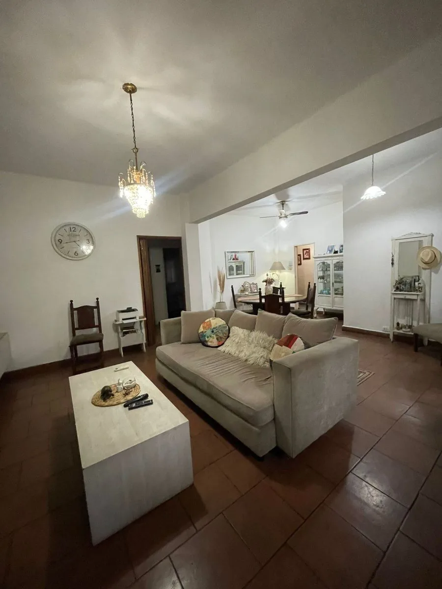 VENTA CASA LUGANO 4 AMB  LOTE PROPIO 8,66 X 37 MTS foto 3