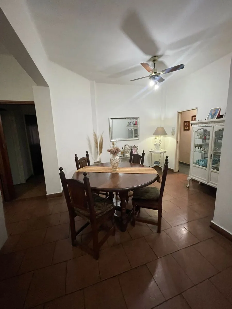 VENTA CASA LUGANO 4 AMB  LOTE PROPIO 8,66 X 37 MTS foto 4