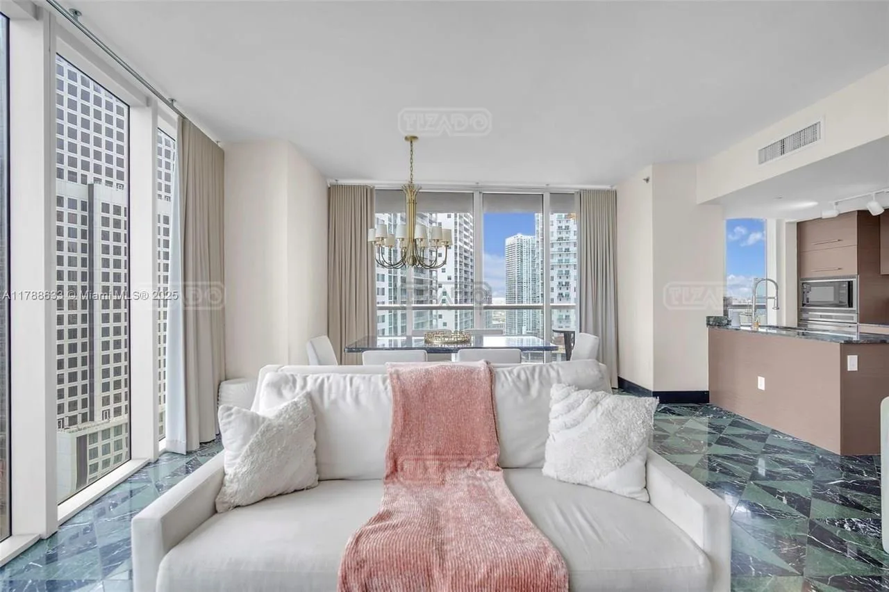 485 Brickell Ave #2508 400 foto 4