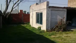 INDUSTRIA HABILITADA EN JAUREGUI  SOBRE FRACCION DE 1054 M2 foto 1