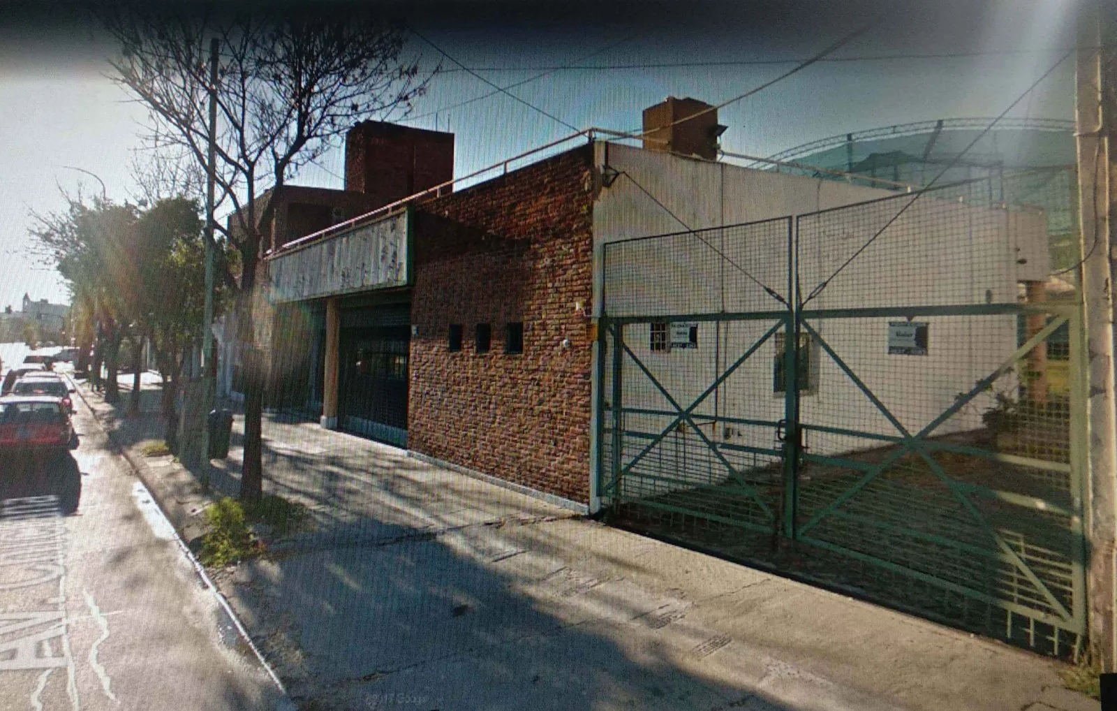 Local Comercial desarrollado en Lote de 1227 m2, en Av. Chiclana 3900 - Ideal uso GASTRONOMICO- DEPORTIVO - Golf foto 3