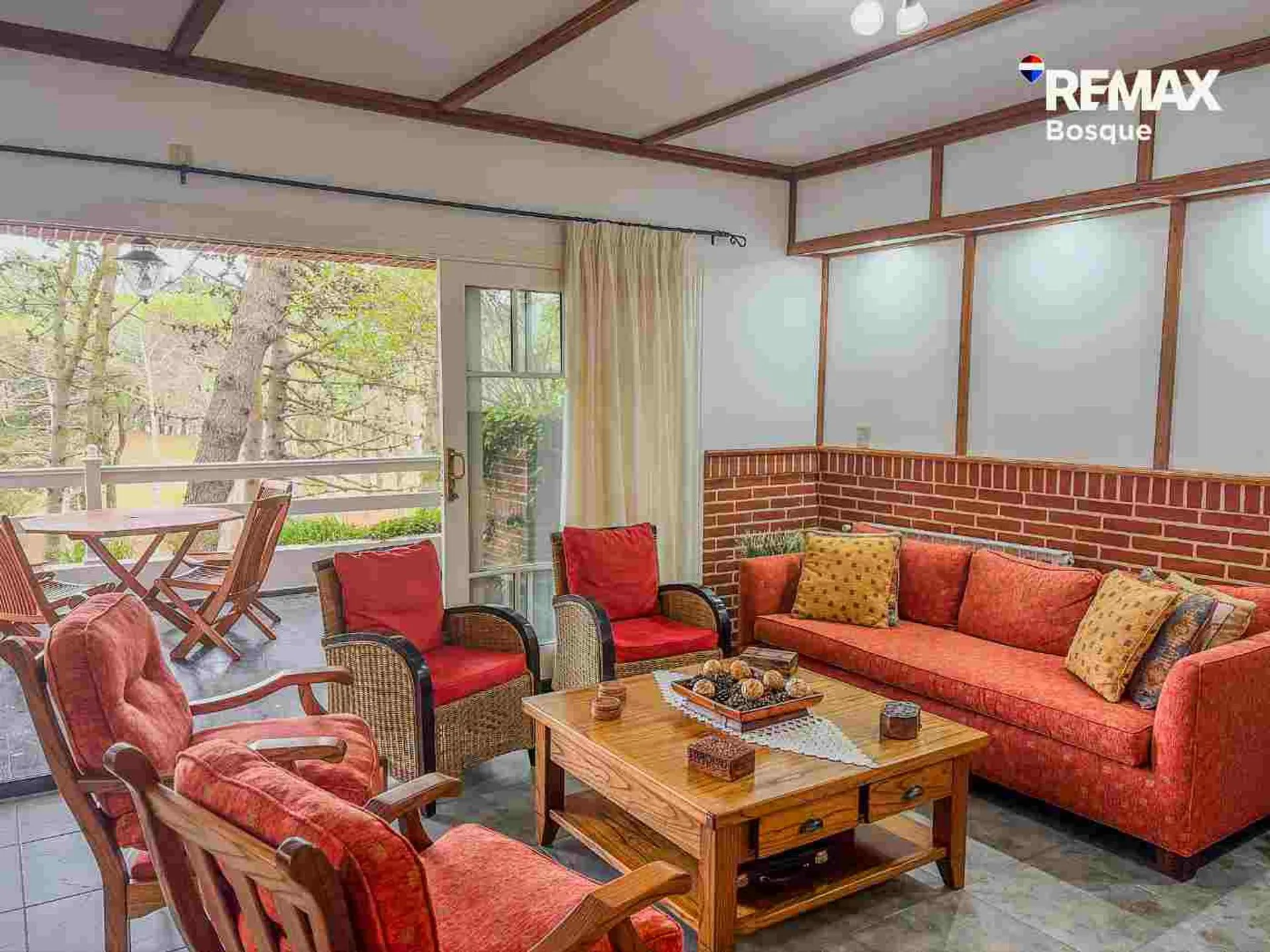 CASA DUPLEX VENTA PINAMAR CON VISTAS AL GOLF foto 5