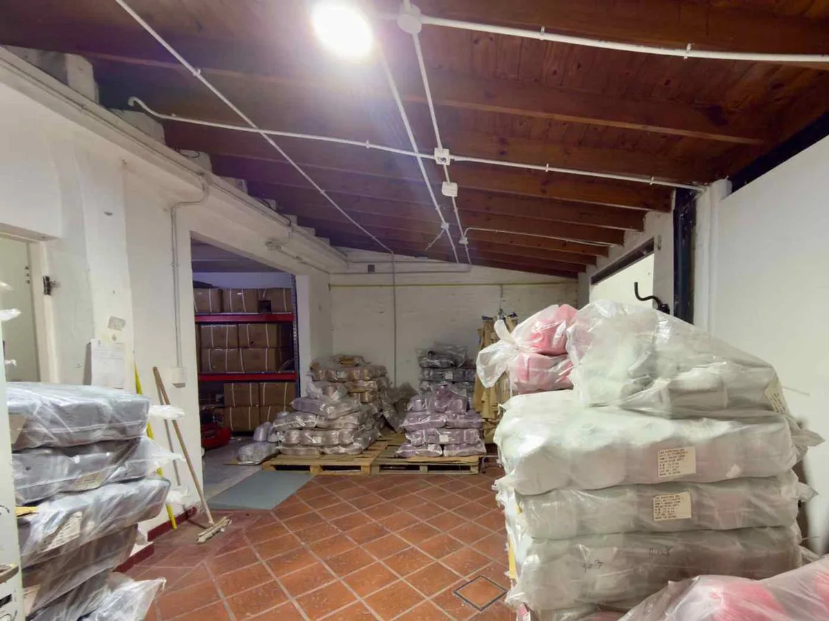 Venta depósito, local y oficinas en Ituzaingó foto 5