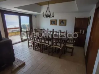 Impresionante semipiso frente al mar. Departamento en Venta. foto 4