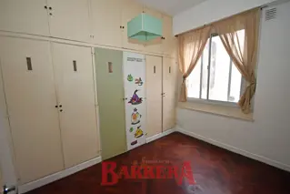 Depto 1º por escalera de 3 ambientes con balcon y cocina con lavadero separado foto 5