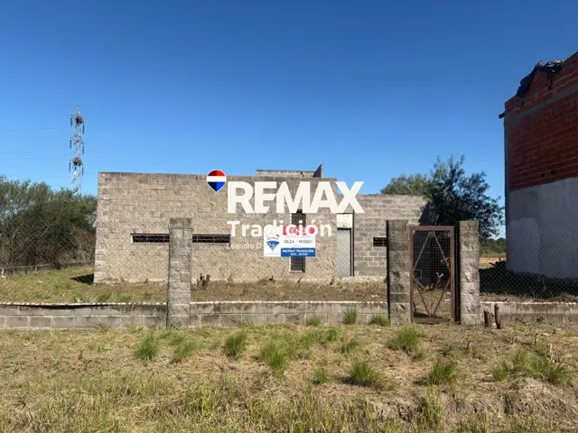 Terreno con Obra a terminar Los Aromos Pto Tirol