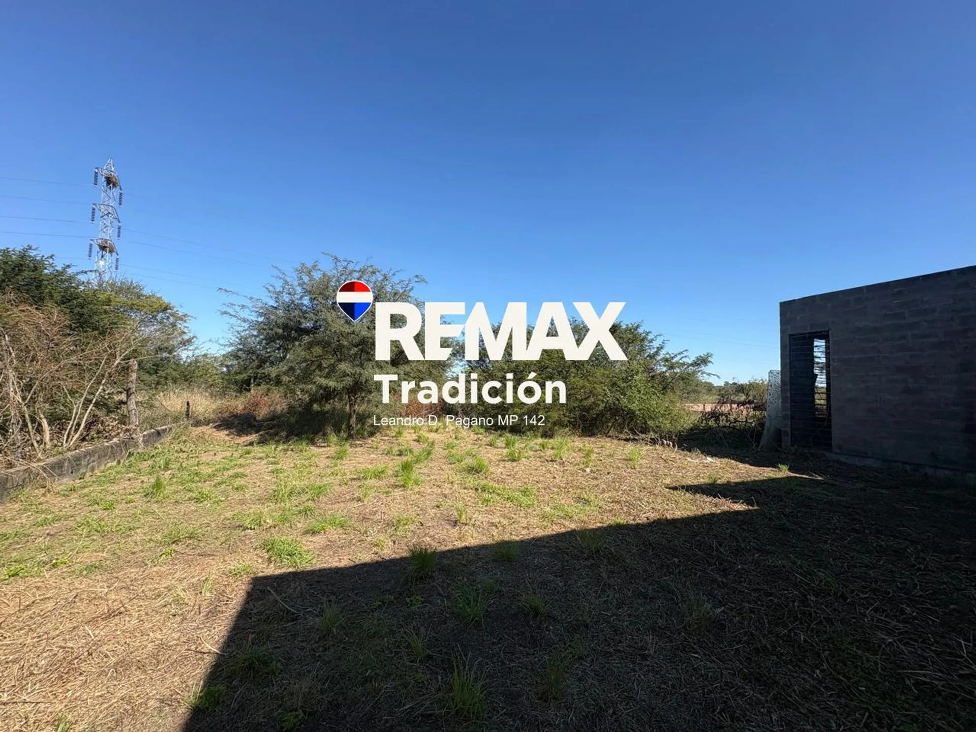 Terreno con Obra a terminar Los Aromos Pto Tirol foto 3