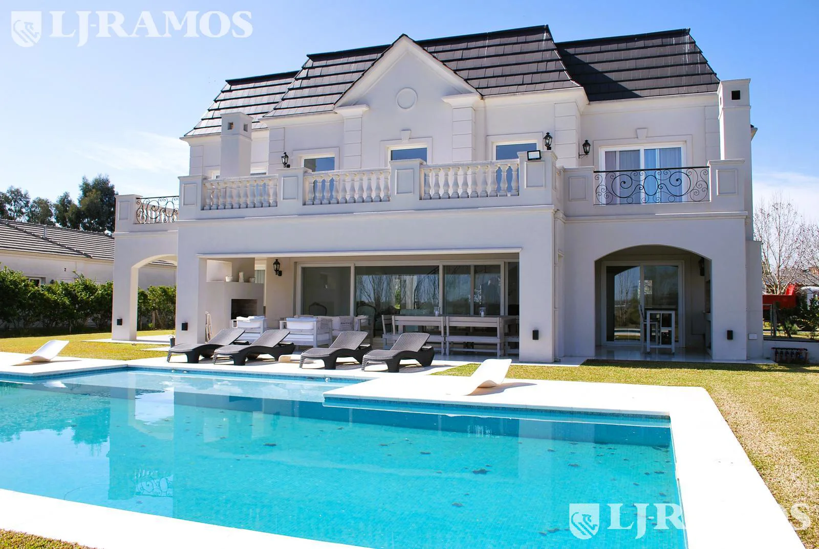 LOTE AL GOLF 2.100m². 4 DORMITORIOS. foto 3